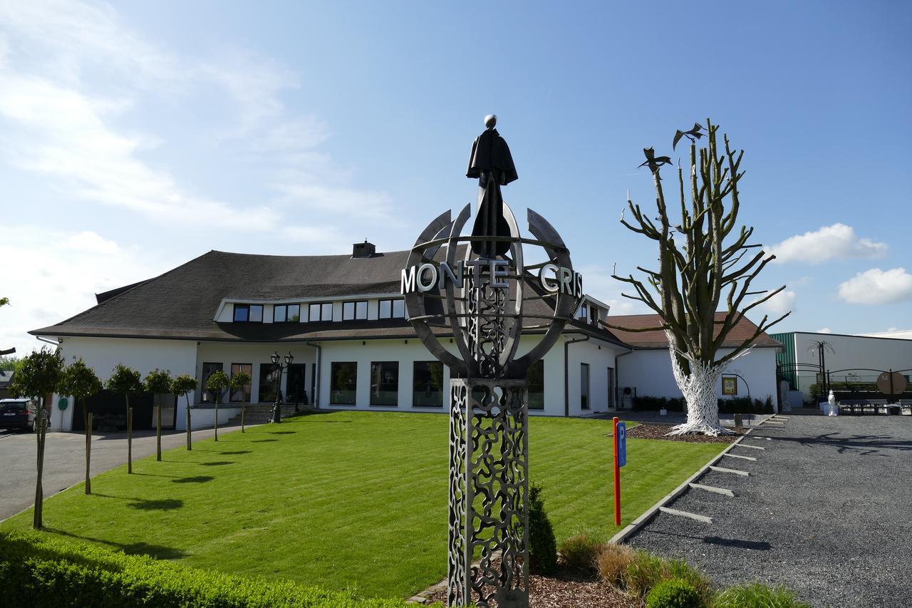 Hotel Monte Cristo Hoeselt Exterior foto