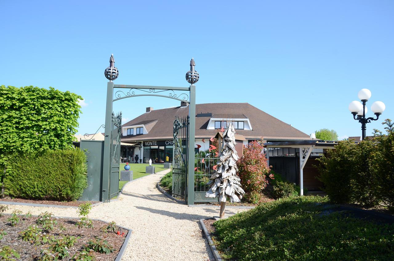 Hotel Monte Cristo Hoeselt Exterior foto